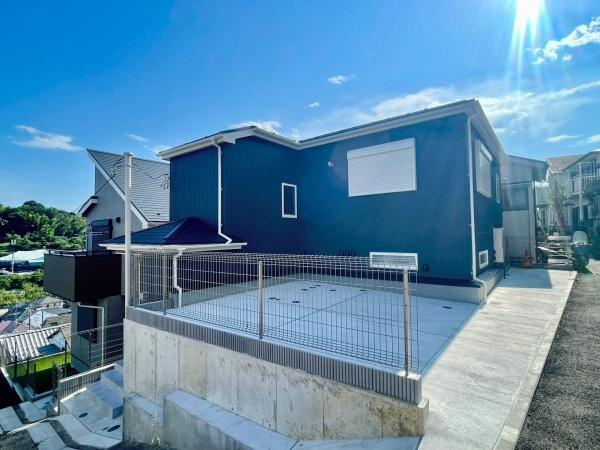 横浜市旭区今宿南町の新築一戸建の前面道路含む現地写真|陽当りの良さ、住環境を現地にてご確認下さい！
周辺環境も合わせてご案内させて頂きます！