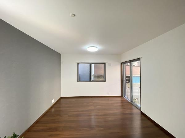 【居間・リビング】 | 須磨区禅昌寺町1丁目　中古戸建