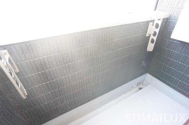 熊本市東区三郎２丁目のアパートのバルコニー