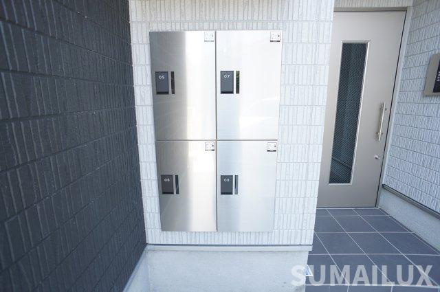 熊本市東区三郎２丁目のアパートのエントランス