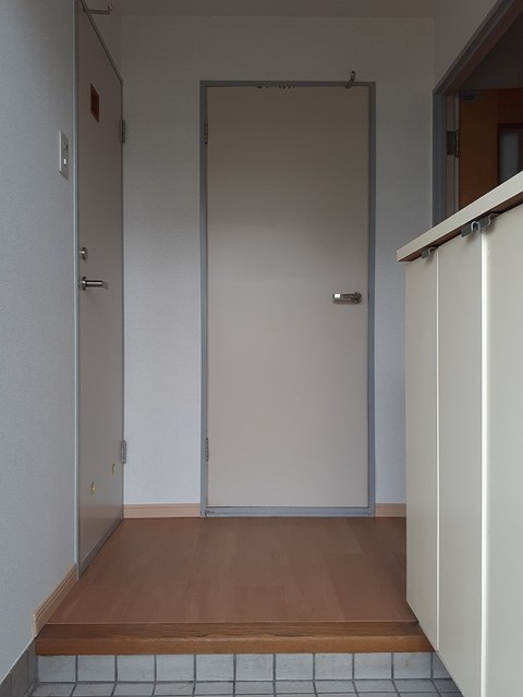 グレイス原宿Ⅱの玄関