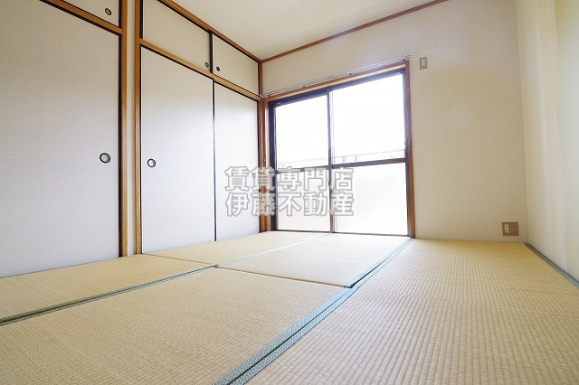 Villa上小田井壱番館の和室