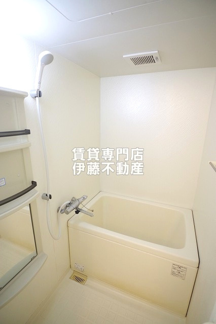 Villa上小田井壱番館の浴室|湯はり機能付き給湯設備