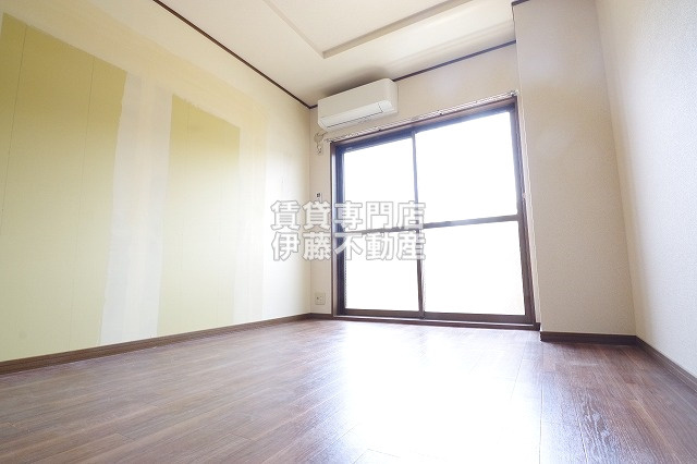 Villa上小田井壱番館の洋室