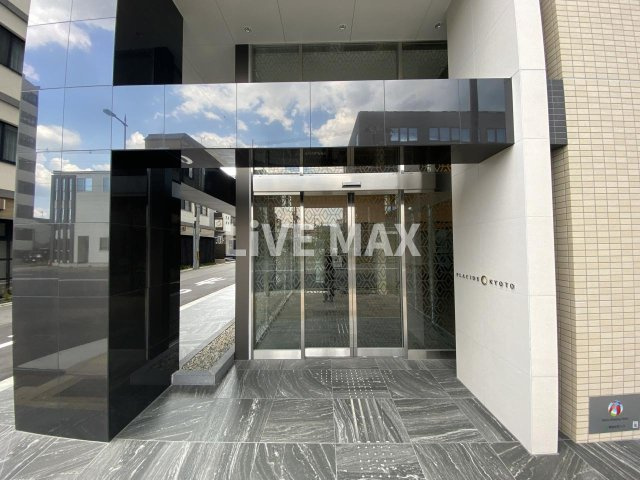 【エントランス】プラシード京都