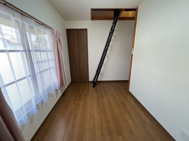 西八代戸建の子供部屋