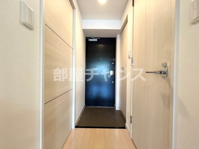 プレサンス東別院駅前コネクションの玄関