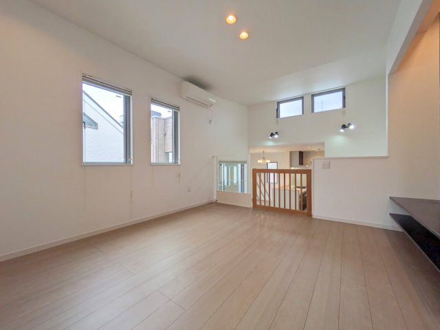 【居間・リビング】 | 住吉5丁目戸建