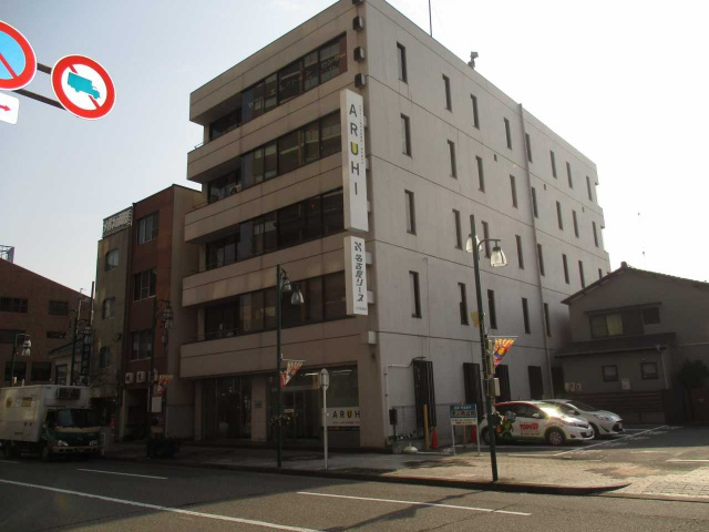 康生通西 野畑証券第2ビルの外観