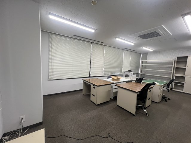 康生通西 野畑証券第2ビルの内装