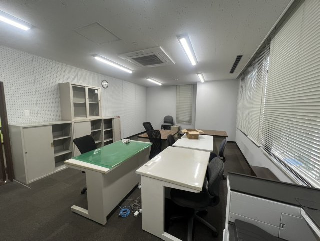 康生通西 野畑証券第2ビルの内装