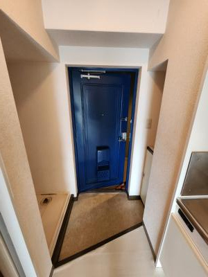 ウエストヴィラージュⅡの玄関