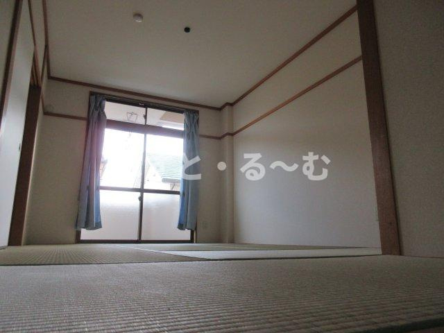 マンションサエイの和室