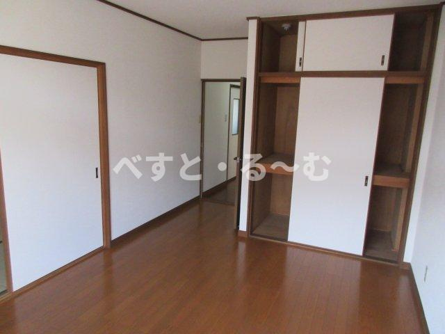 マンションサエイの洋室