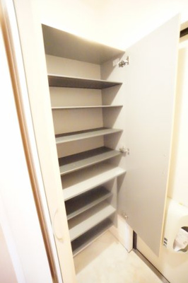 【収納】 | サザンハート吉岡　Ｂ棟 | ※同物件、同タイプ、間取り反転のお部屋です