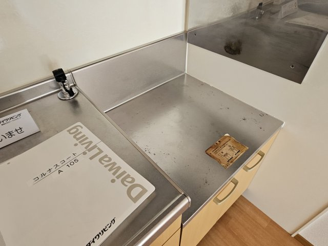 コルナスコートA棟の玄関
