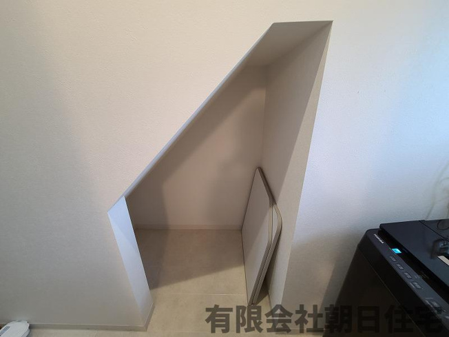 【その他】 | 東出雲町揖屋築浅戸建 | 階段下収納