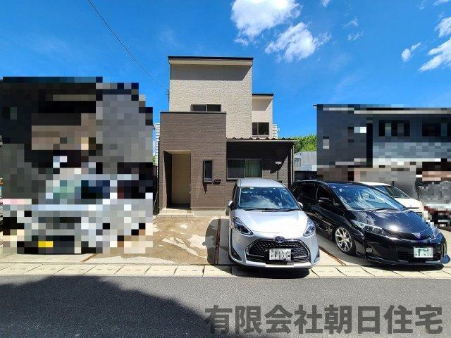 【外観】 | 東出雲町揖屋築浅戸建 | 駐車スペース豊富です