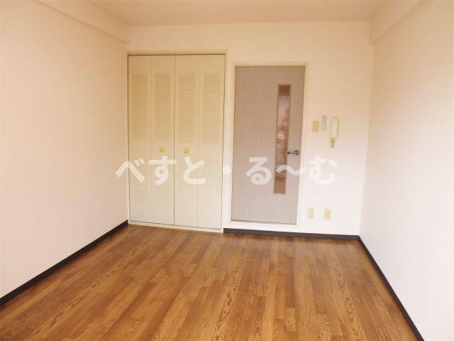 サンシャ2の寝室