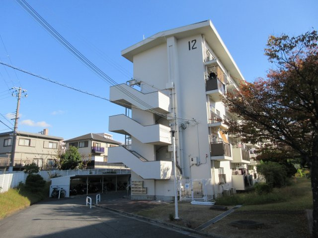 明舞第六団地12号棟