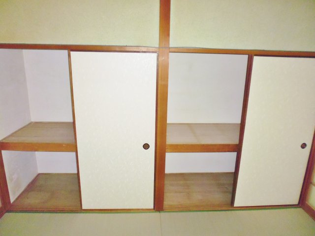 塩屋グリーンハイツ1の収納