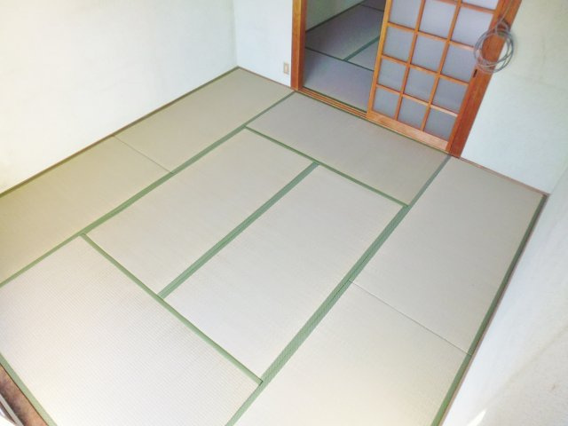 塩屋グリーンハイツ1の和室