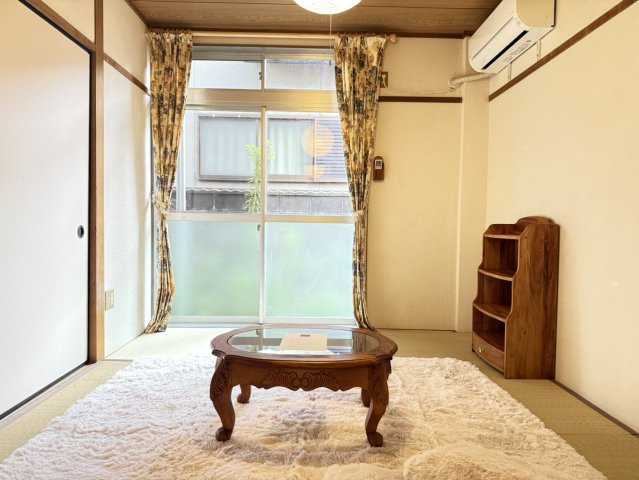  | ユトリロ三谷