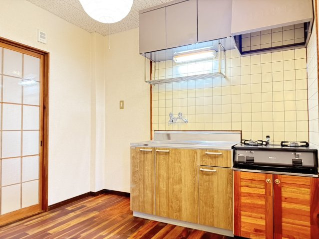  | ユトリロ三谷