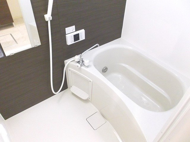【浴室】 | クワトロ　ヤナギノ　Ｂ