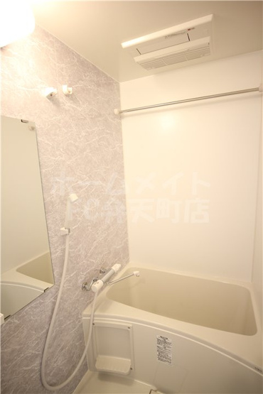 【浴室】 | S-RESIDENCE大阪九条North | 日々の疲れを癒すお風呂付です
