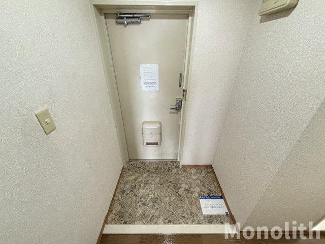 シャトークレールの玄関