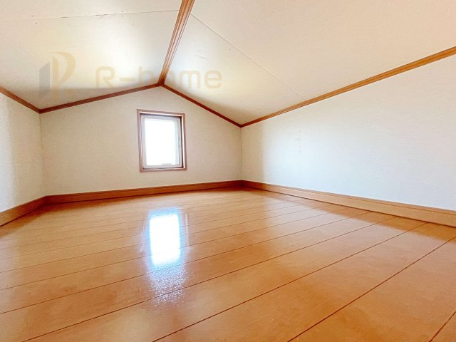 柏市常盤台　中古戸建ての収納|ライフスタイルに合わせて活用できる小屋裏収納！収納や趣味スペースなどに大活躍♪