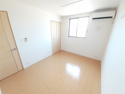 【寝室】 | セントラル・アヴェニューＡ | その他部屋・スペース