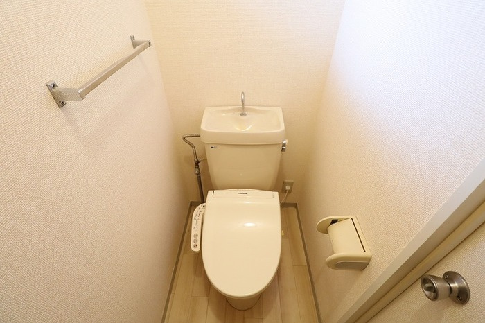 メープルハイム Aのトイレ|温水洗浄暖房便座