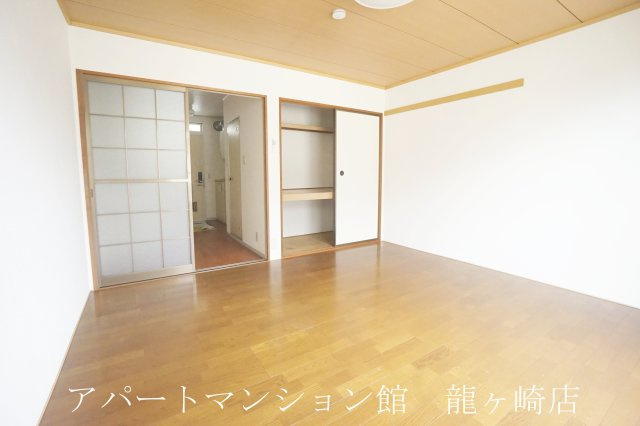 ライトハウスの居間・リビング