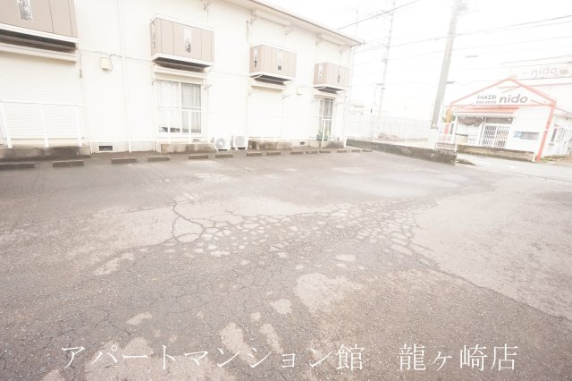 ライトハウスの駐車場