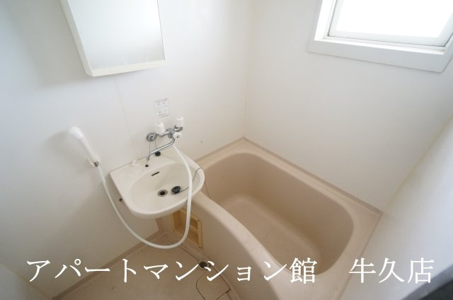 ライトハウス ⅠⅡの浴室|2点ユニットバス