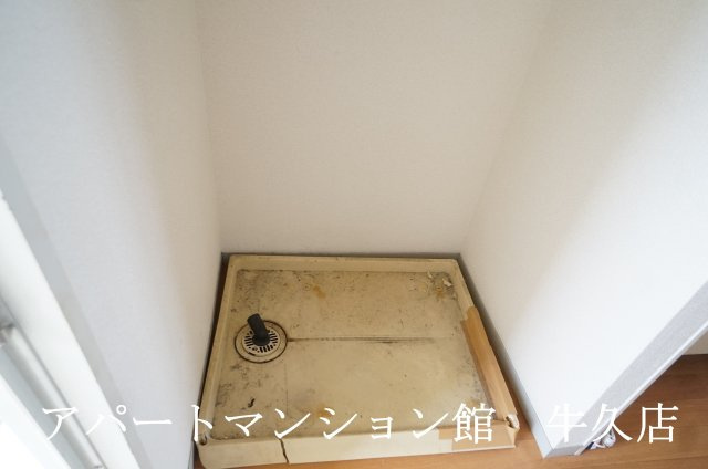 ライトハウス ⅠⅡのその他|洗濯機置き場