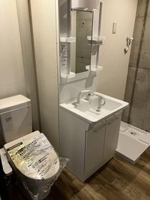 井上マンションの独立洗面台|同建築会社施工例になります。