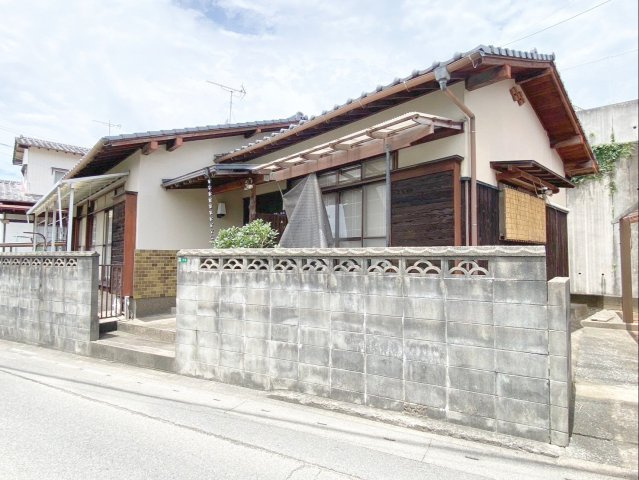 糟屋郡篠栗町津波黒3丁目　中古戸建の外観|木造セメント瓦葺平屋建て！