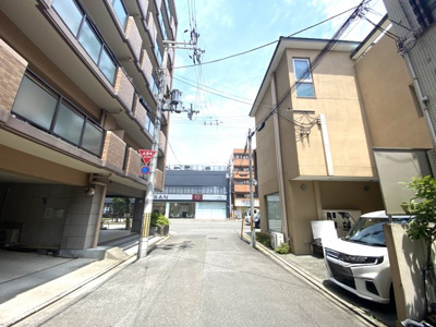  | 北大路通り沿い角地　【RC造 デザイナーズ住宅】※収益２物件付き