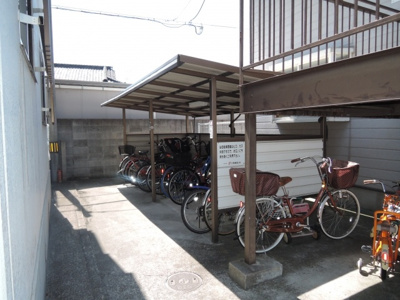 【その他共用部分】 | リバティコーポヒロ | ☆屋根付き駐輪場☆