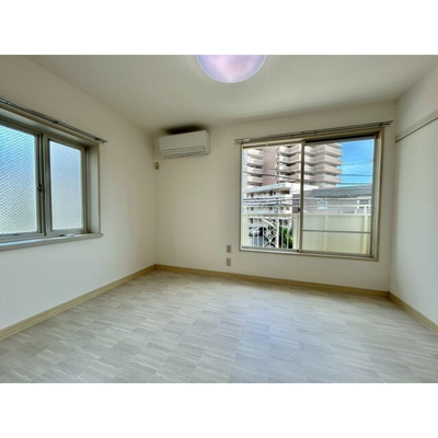 【居間・リビング】 | 洋室