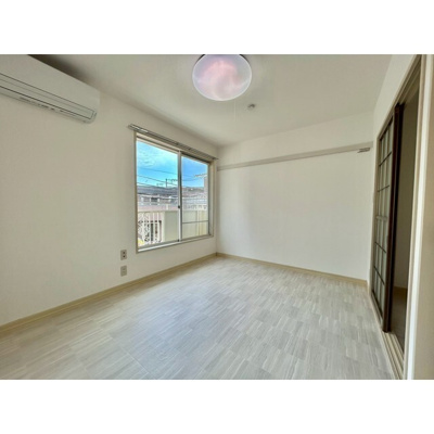 【居間・リビング】 | 洋室