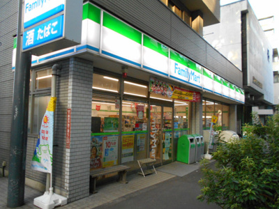 ファミリーマート 杉並下高井戸四丁目店まで100m