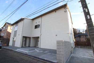 鶴川駅徒歩８分