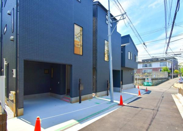 横浜市神奈川区六角橋３丁目の新築一戸建の前面道路含む現地写真|周辺環境も合わせてご案内させて頂きます！
お気軽にお問い合わせ下さい！