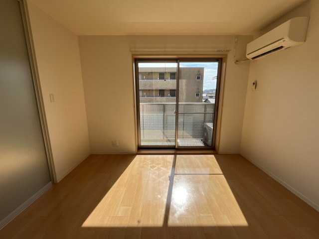 カルムリー福崎Ｃの居間・リビング