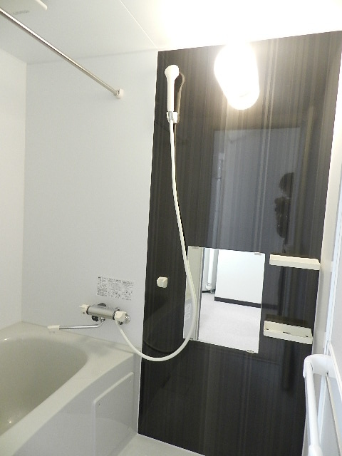 ＲＥＳＩＤＥＮＣＥ　ＰＩＮＯの浴室