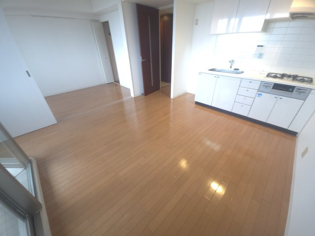 LANAI T GADENの居間・リビング